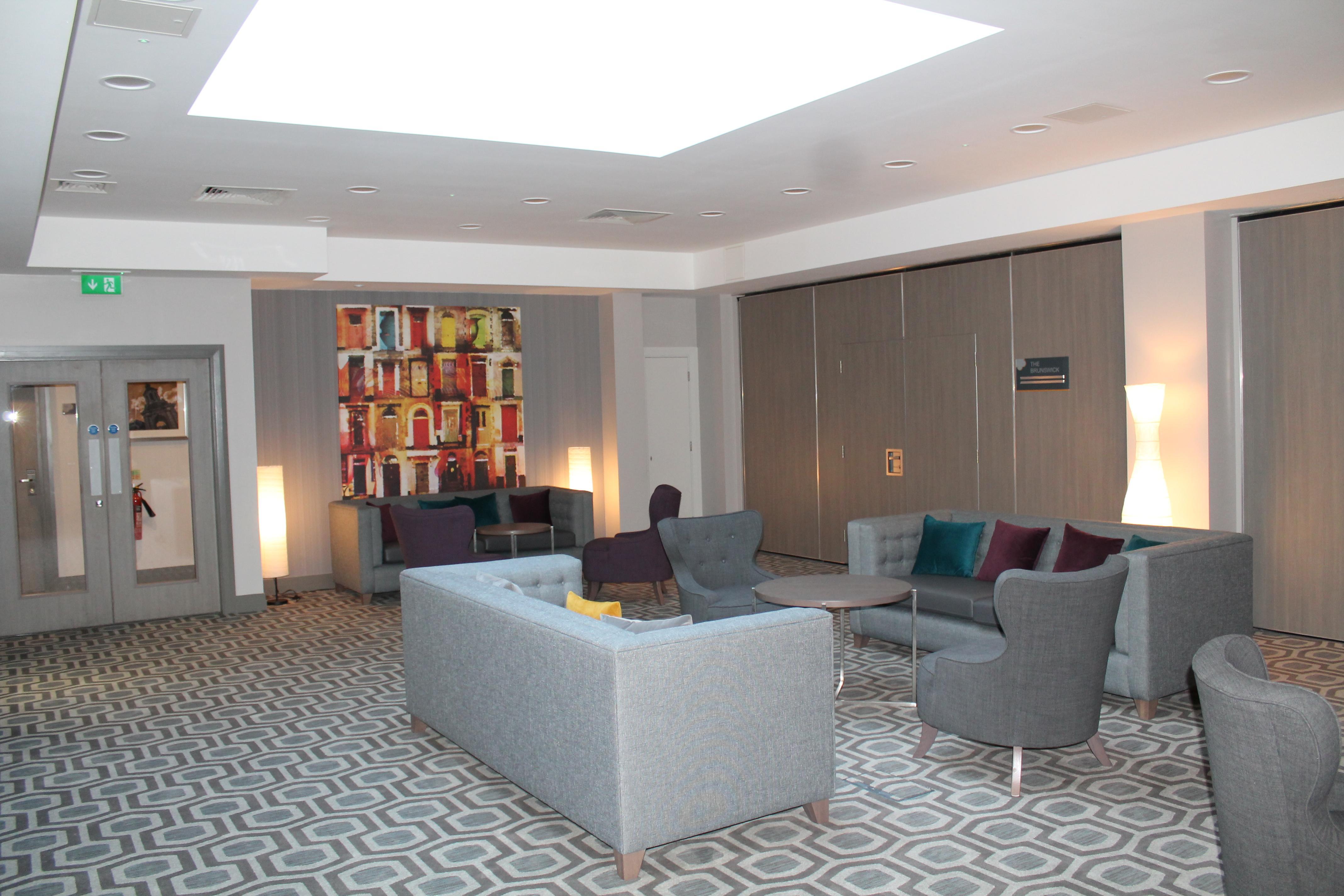 Maldron Hotel Pearse Street Dublin City Esterno foto