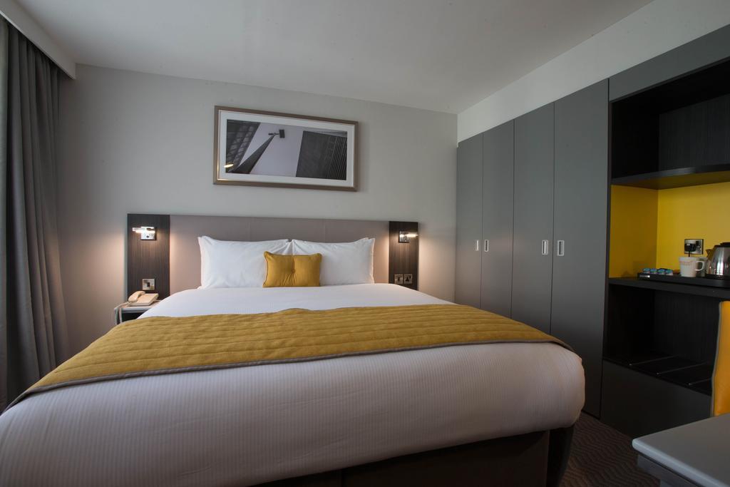 Maldron Hotel Pearse Street Dublin City Esterno foto