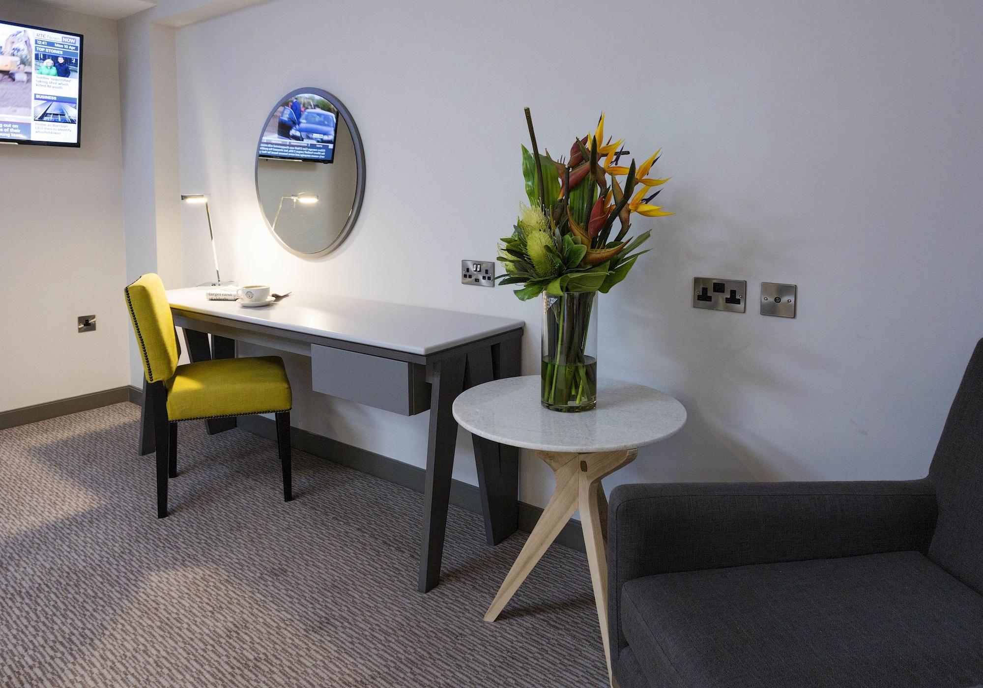 Maldron Hotel Pearse Street Dublin City Esterno foto